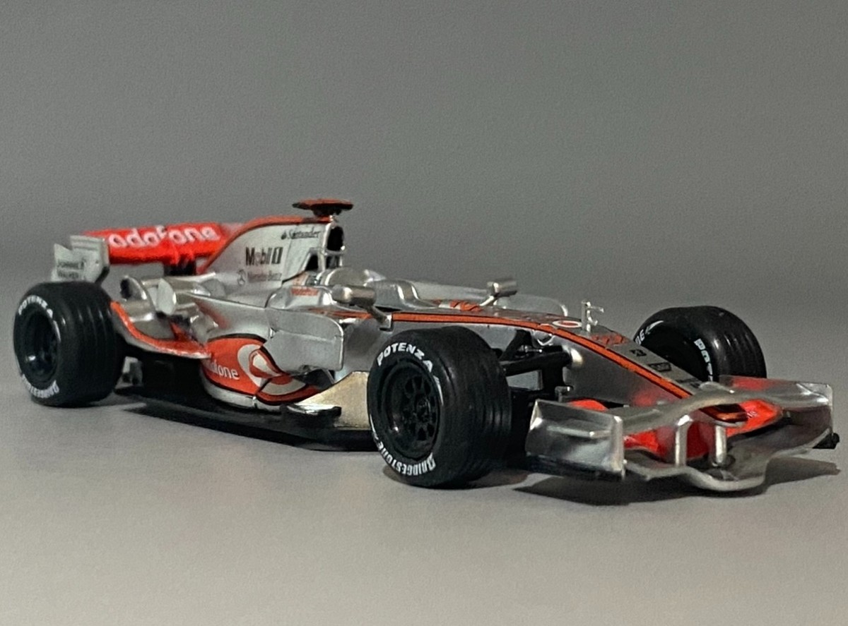 ミニチャンプス 1/43 マクラーレンメルセデス MP4-23 ハミルトン F1 McLaren F1 MP4-23 #22 Lewis Hamilton Brazil 2008 World