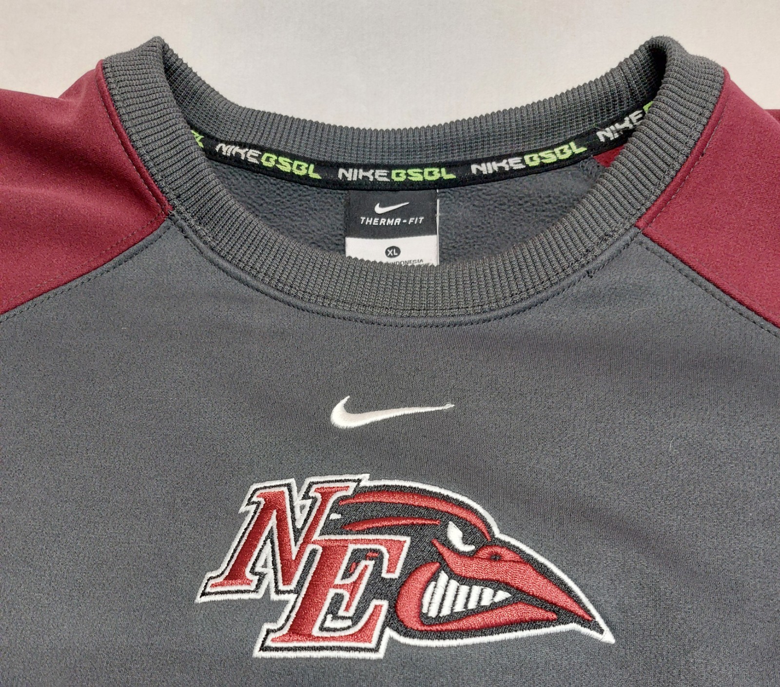 NIKE Authentic Thermal Crew Performance Pullover … - image 5