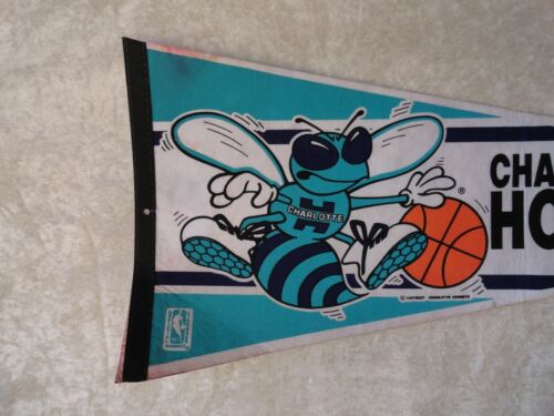 Vintage Charlotte Hornets NBA lizenzierter Filz Wimpel 30 Zoll wie abgebildet - Bild 2 von 5