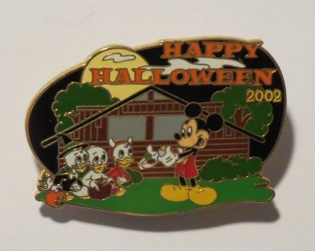 DISNEY WDW CAST EXCLUSIVE HALLOWEEN 2002 MICKEY & DONALD NEPHEWS LE 3000 PIN