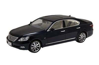 Fujimi 1/24 Kit Inch Up Series No.7 Lexus LS600hL 2010 Model