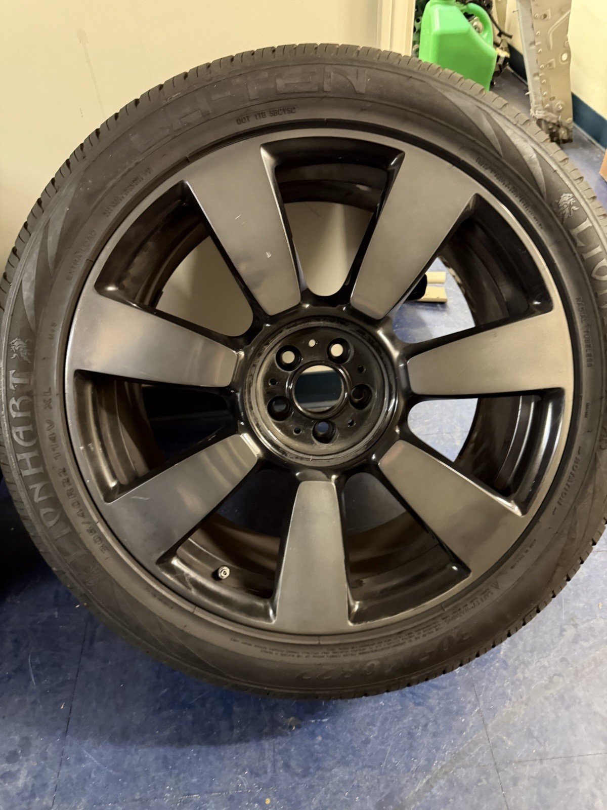 Rolls Royce Cullinan 2019-2024  Oem 22 Inch Wheels Set of 4