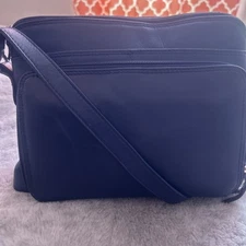 ili New York RFID Beautiful Navy Blue Genuine Leather 4 Compartments Crossbody b