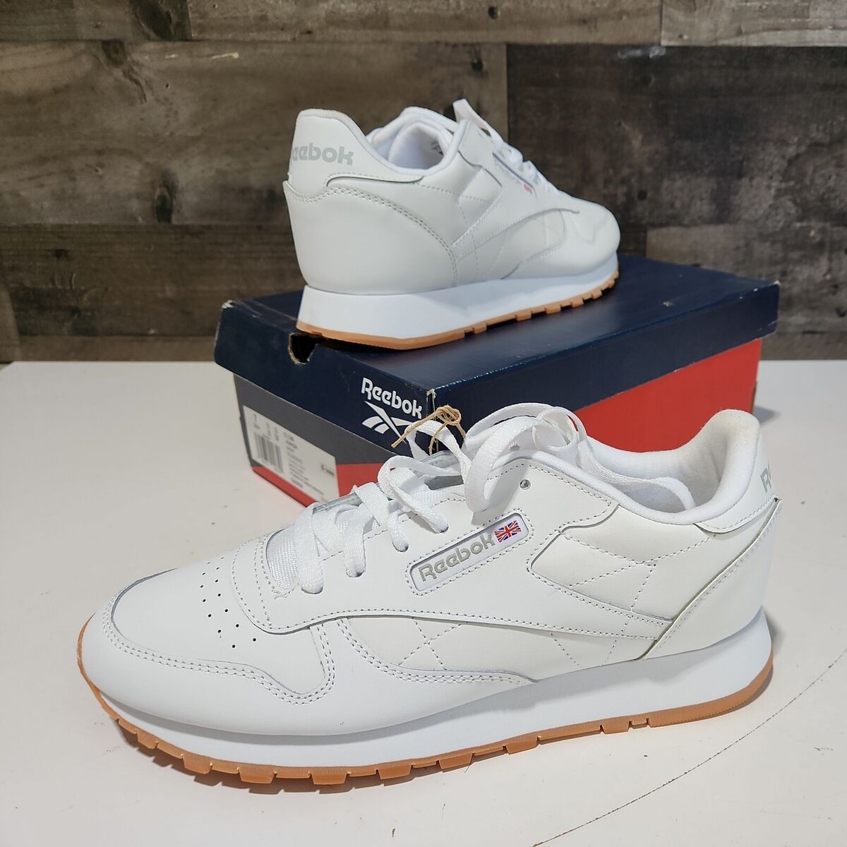 Reebok Classic Leather Junior Size 7 White Gum Bottom GZ6098 Reebok Classic Leather Junior Size 7 White Gum Bottom GZ6098