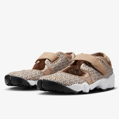 girls nike rift trainers