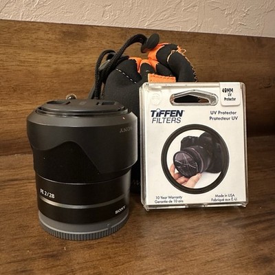 Sony FE 28mm f/2 Lens - E-mount with Tiffen 49mm UV Filter & Hood