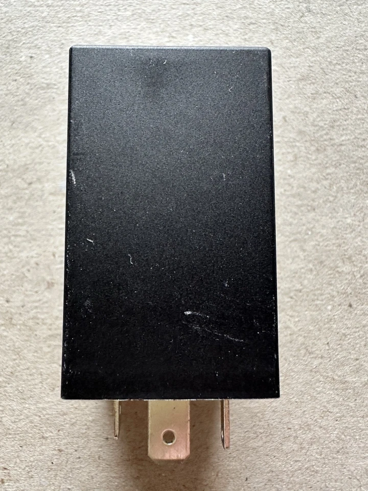 DME Relay Fuel Pump for Porsche 964 993 944 924S 968 Fuel Pump - Image 3 of 3