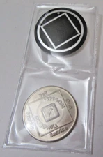 1 Year Narcotics Anonymous NA Medallion Coin Chip 1996 WSO Series Token