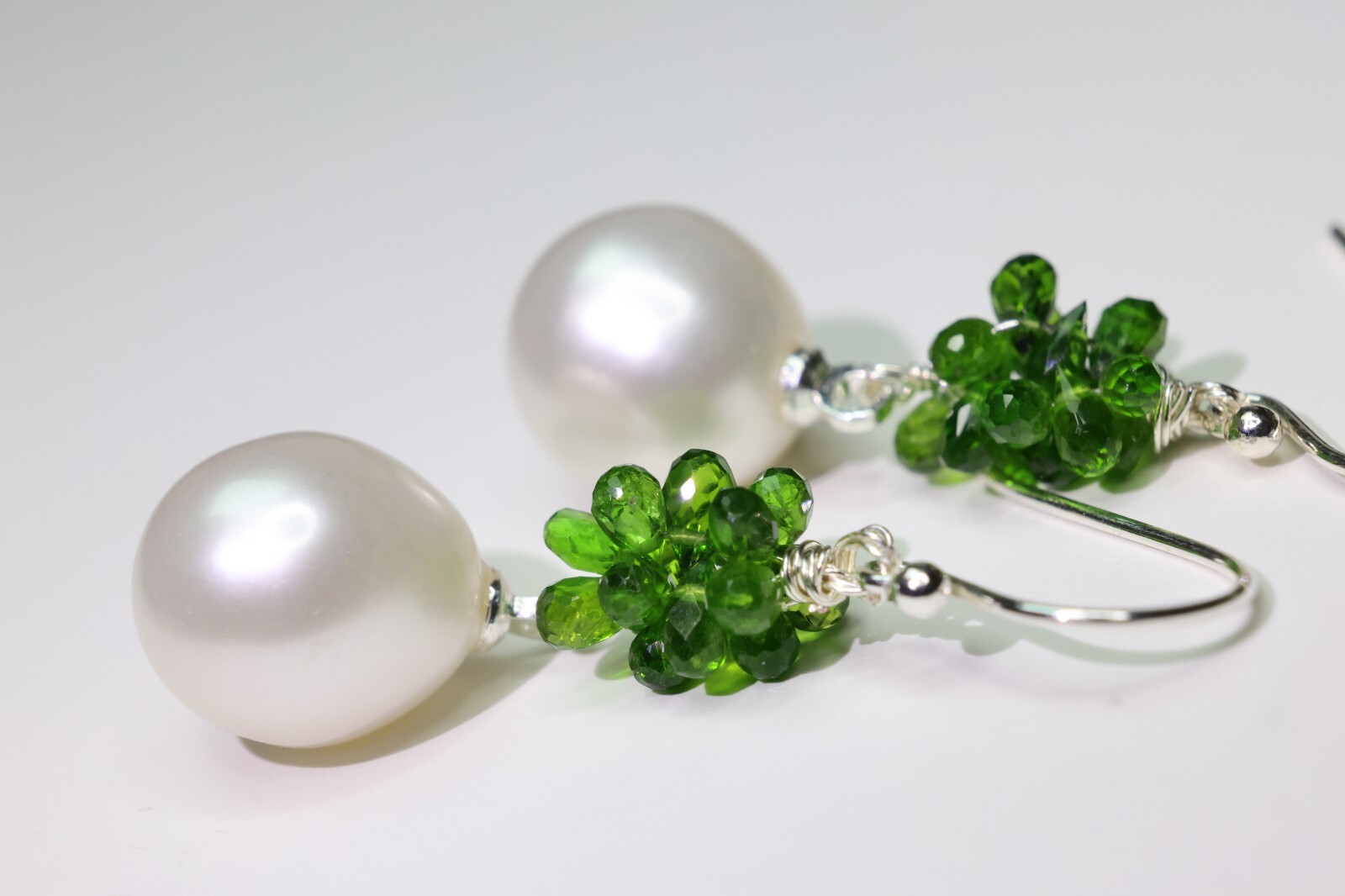 Boucles d'oreilles argent perles et diopside pour illuminer vos tenues de soirée