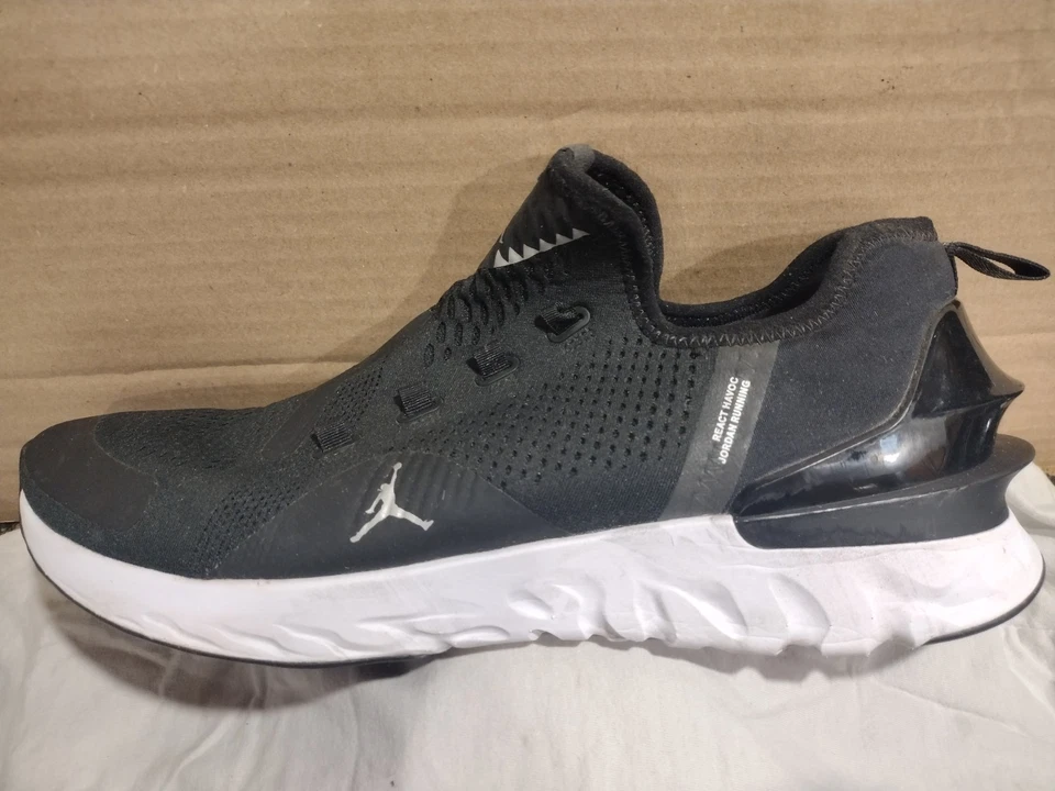 Tênis de corrida React Havoc Jordan TAMANHO 12 AR8815-001 usado preto  - Imagem 4 de 4