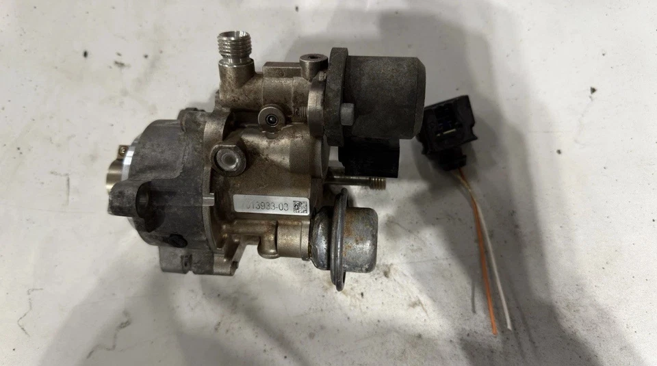 BMW E60 135i 335i 535i X5 Z4 N54 N55 2007-2013 bomba de combustible de alta presión 7613933 Foto 2 de 3