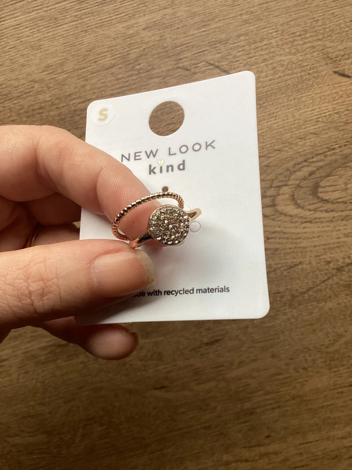 Anillos, bisutería New Look. Nuevo. Foto 3 de 4