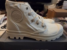 Palladium Pampa Hi Star White 92352-116-M Women's Size 7