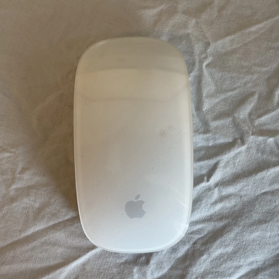 Apple Mac Seirra Late 2009 - Image 2 of 4