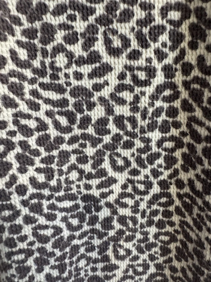 VICTORIA'S SECRET Mujer Talla Grande Dos Piezas Ropa de Dormir Conjunto Gris Estampado Leopardo Foto 4 de 4