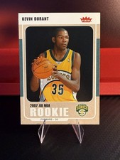 Kevin Durant - 2007-08 Fleer #212 (RC) Seattle Supersonics Rookie Card. rookie card picture