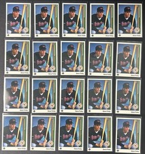 Lot of 139 x 1989 Upper Deck Steve Finley RC #742