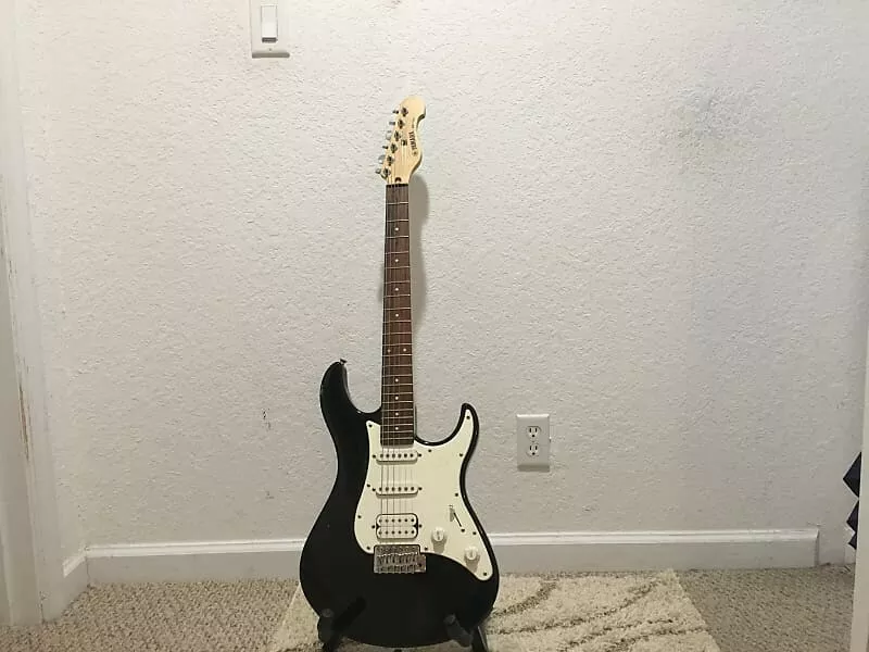 Yamaha EG112c Black Solidbody Electric Guitar eBay