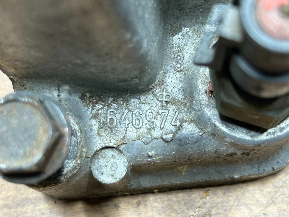 Cadillac 1992 tracción delantera Deville Fleetwood Seville 4,5 4,9 carcasa termostato 1646974 Foto 4 de 4