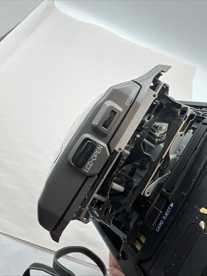 Panasonic PV-L858D VHS-C Camcorder w/ Bag & Charger TESTED - Image 3 of 4