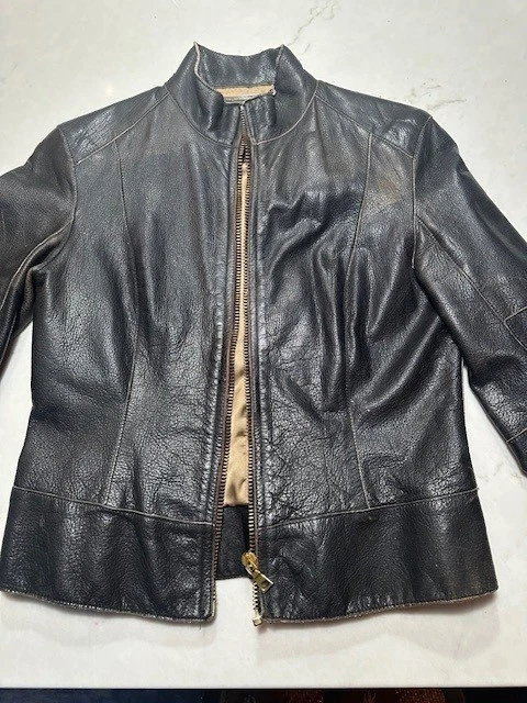 Chaqueta de moto Andrew Marc de cuero negra XS vintage para mujer Foto 3 de 4