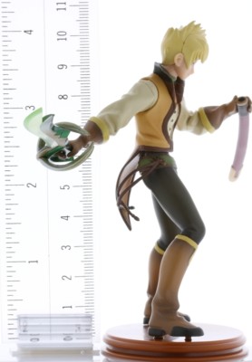 TALES OF THE ABYSS　フィギュア Amazon.com: Kotobukiya Tales of the Abyss: Tear Grants PVC