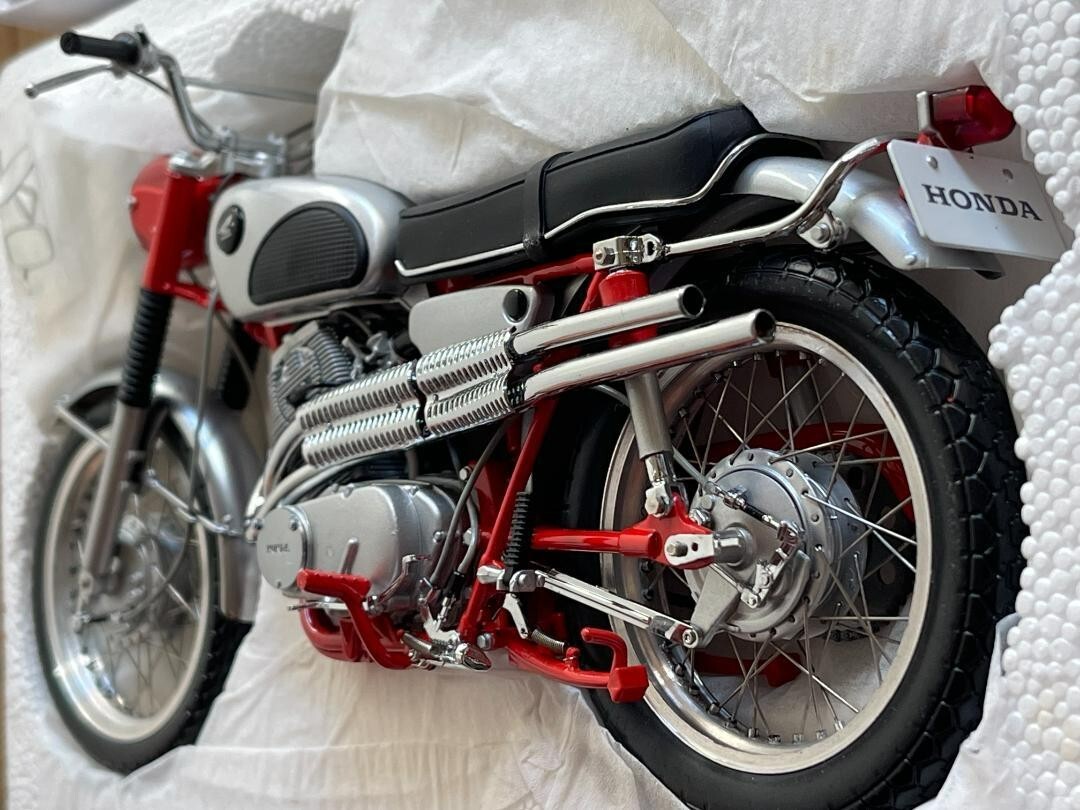 【現状品】EBBRO エブロ 1/10 Honda CL72 1962 Ebbro 10011 Honda CL72 Export 1962 1/10 Scale - Plaza Japan