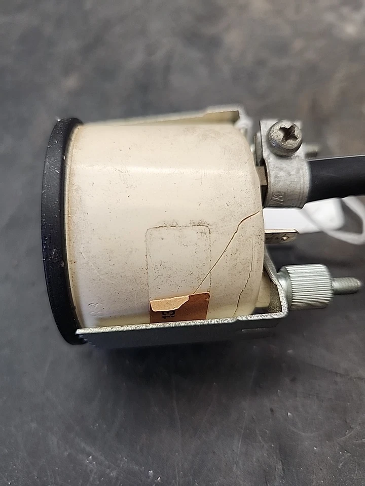 Volvo 240 242 244 200 Series 1981-1993 OEM tablero central turbo calibre 1347822 Foto 2 de 4