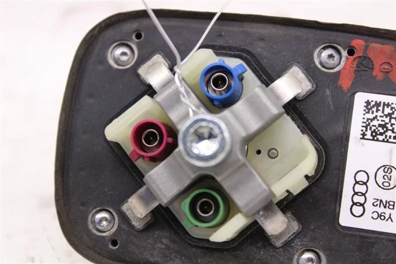 Used Antenna fits: 2013 Audi A5 Grade A - Изображение 3 из 4