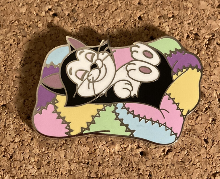 Disney - cats &amp; girlsページ Blueberries Bonanza | Music Video 🫐 | SuperKitties
