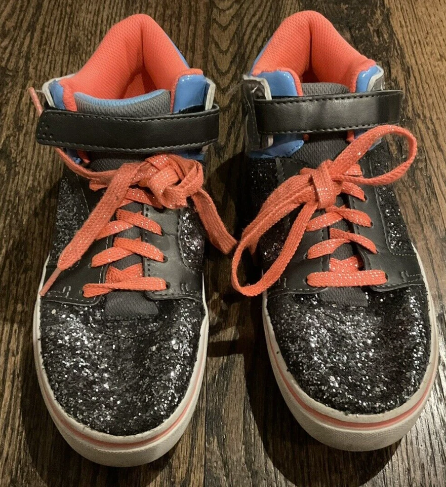 Ocean Pacific Girl's Glittery Silver Blue & Peach Mid Rise Athletic Shoes Size 6 - Image 2 of 4