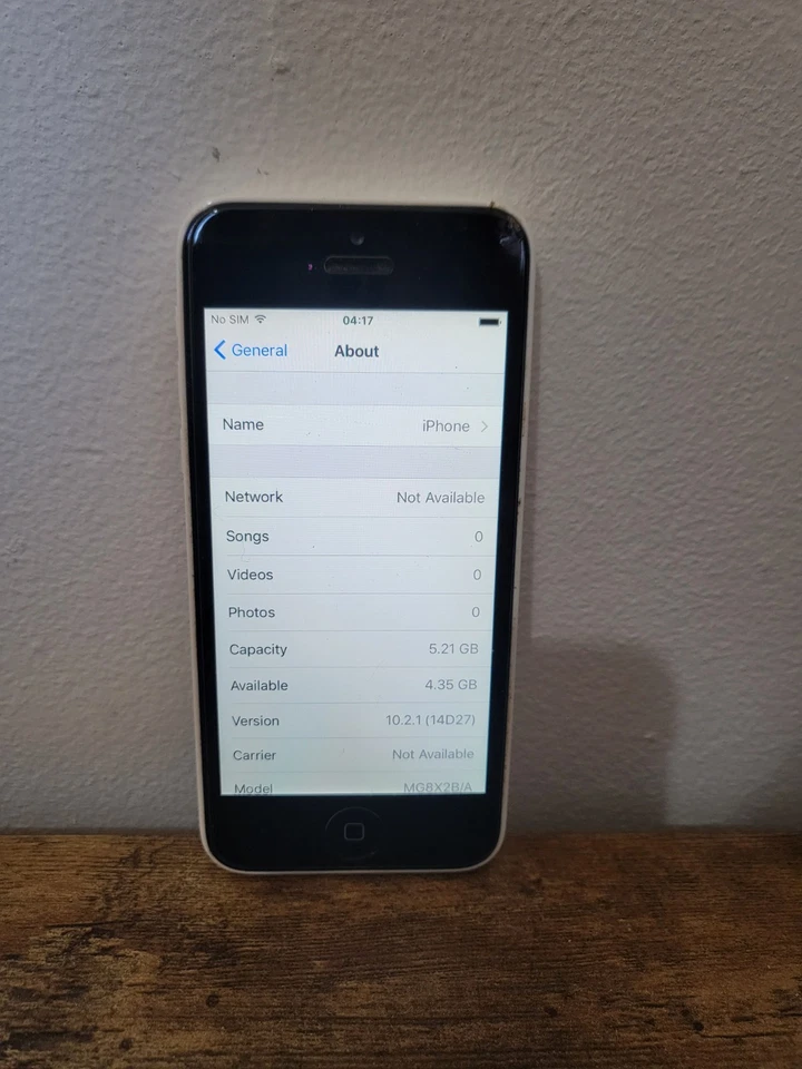 Apple iPhone 5c 8GB White A1507 GSM Smartphone Good Working Condition. 35 - Image 3 of 4