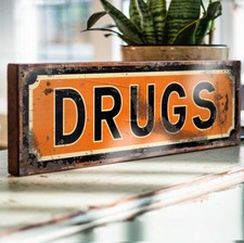Vintage Style Drugs Chemist Sign Retro Pharmacy Shop Decor Wooden Plaque