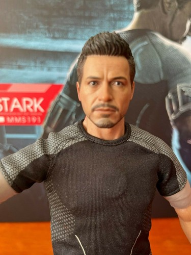 Iron Man 3 Tony Stark Suit Test Version Hot Toys - Imagen 3 de 6