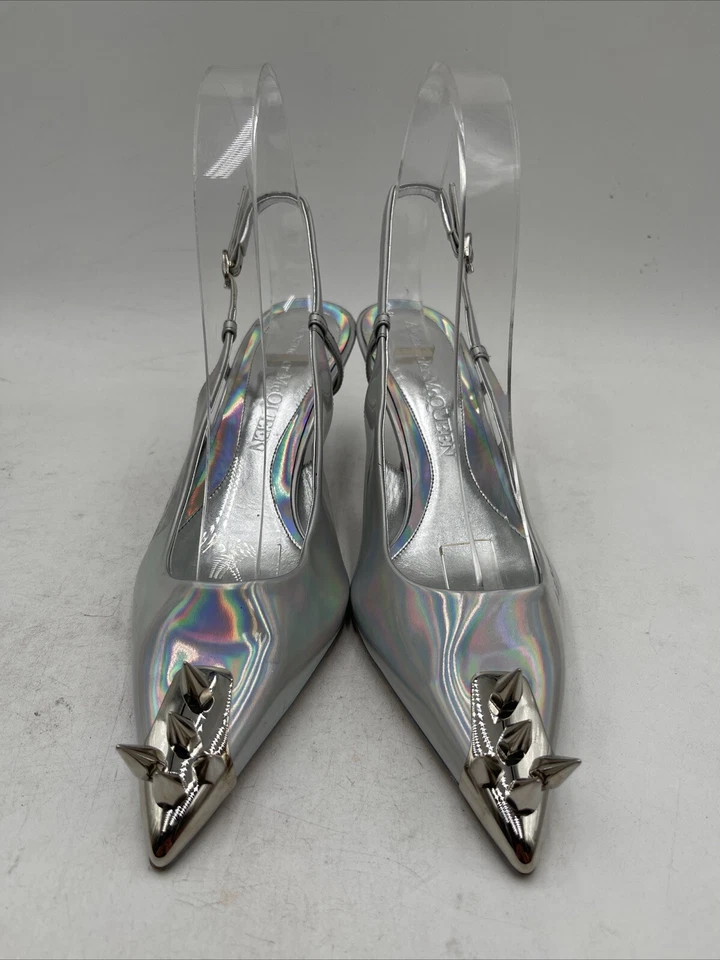 Zapatos de salón Alexander McQueen Punkstud de cuero metálico plateados metálicos 37 Foto 3 de 4