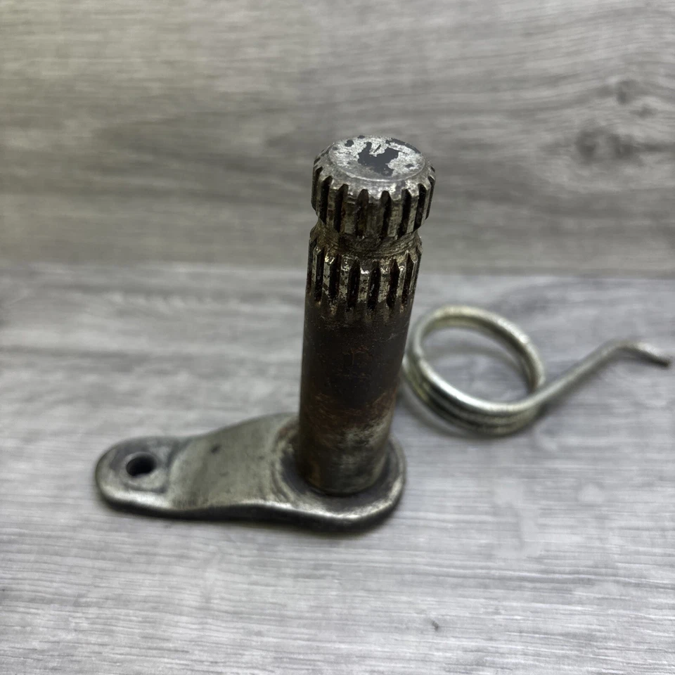 Suzuki 1980 1981 GS850GL GS 850 OEM Rear Brake Spindle Pedal Pivot Shaft Spring - Image 3 of 4