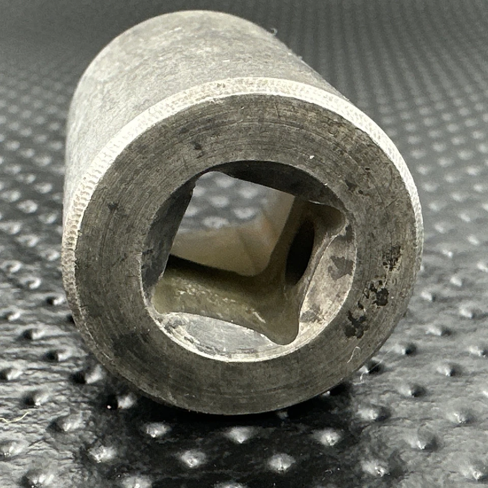 Enchufe poco profundo Makita 3/8" Drive 17 mm Foto 4 de 4