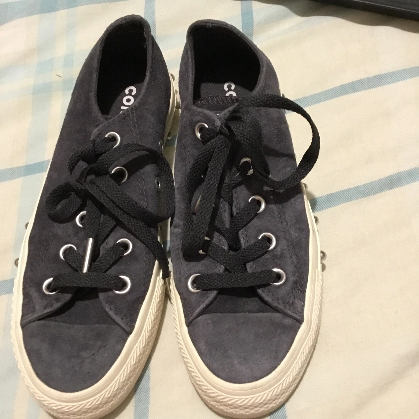 Converse blu scamosciate con borchie taglia 4