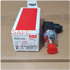 New 1PCS Danfoss AKS3050 060G1045 Pressure Sensor