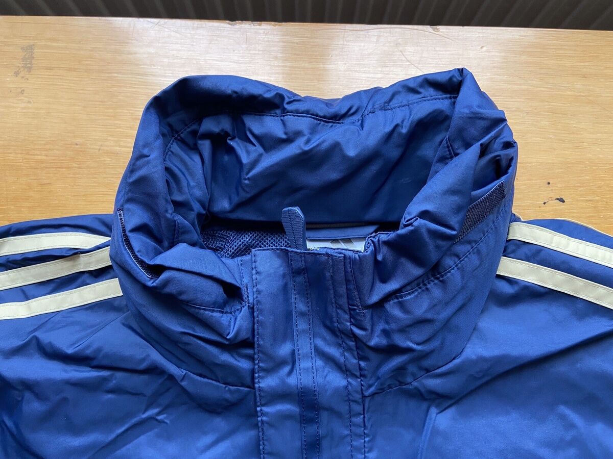 CHELSEA 2012 2013 FOOTBALL SOCCER TRAINING RAIN JACKET CHELSEA 2012 2013 FOOTBALL SOCCER TRAINING RAIN JACKET