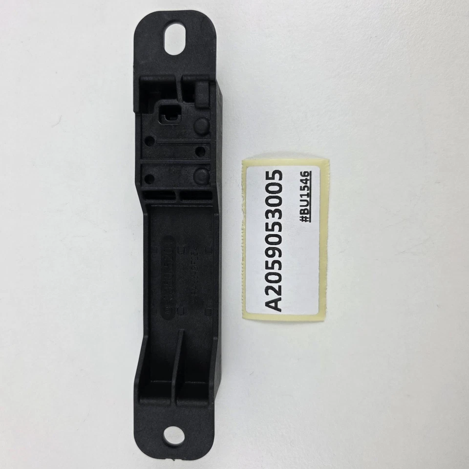 2014-2021 Mercedes-Benz C-Class W205 Keyless Go Antenna A2059053005 - image 2 of 4