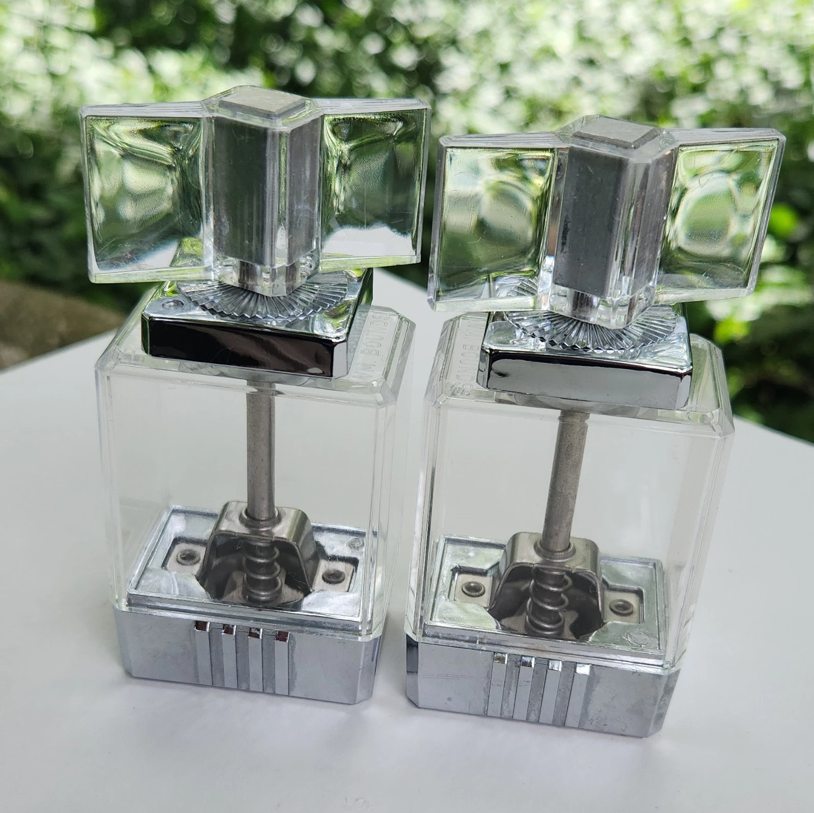 William Bounds Mini Clear Acrylic Manual Salt & Pepper Mills Set 2