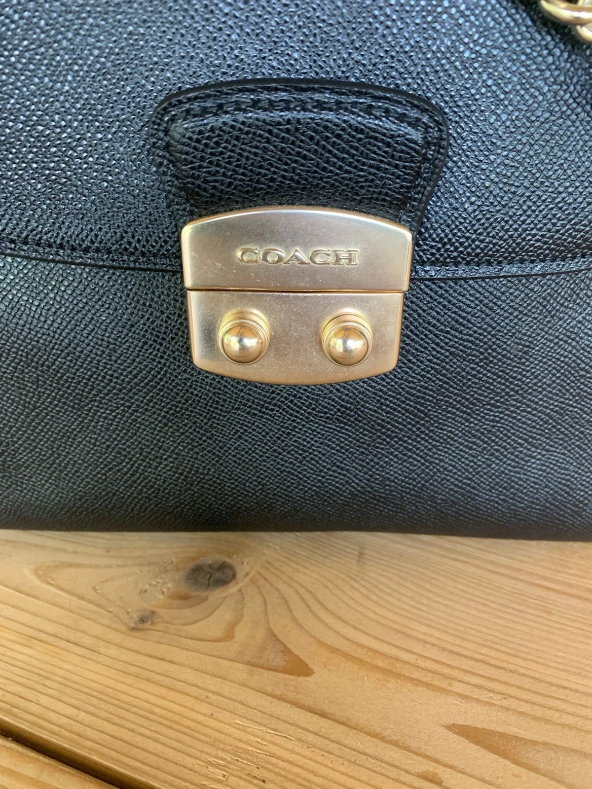 Borsa Coach Avery Flap Carryall in pelle a tracolla con manico superiore a catena