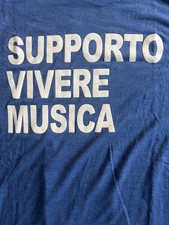 Supporto Vivere Musica Italia 2024 Graphic T Shirt Size XL