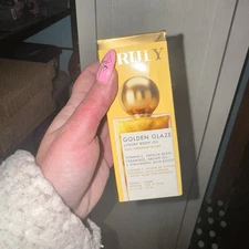 TRULY Golden Glaze Luxury Body Oil NEW Beauty Moisturizer Vitamin C Glitter