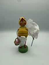 Lori Mitchell Figurine Easter Collection “Peep Show”  20098 Cutie! /roh