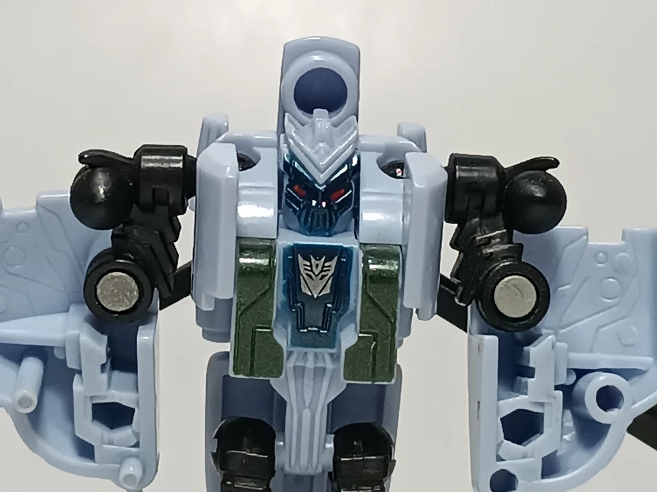 HASBRO 2009 TRANSFORMERS MOVIE ROTF LEGENDS GRINDOR 100% COMPLETE - Image 4 of 4