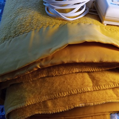 Vintage Mustard Electric Blanket Queen 101u0026#034;X90u0026#034; satin trim | eBay