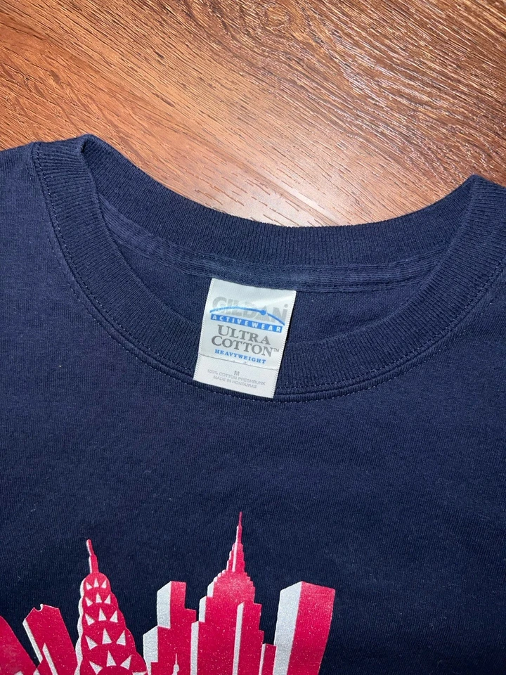 Camiseta masculina média Belmont Stakes 135th RUNNING 2003 - Imagem 3 de 4