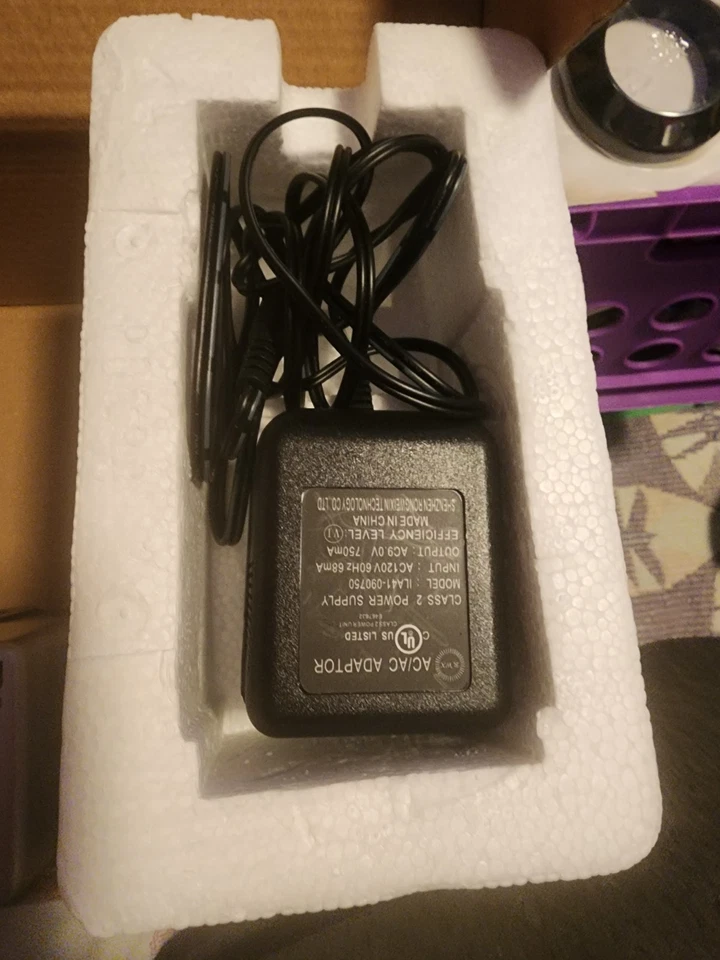 Behringer MINIFBQ FBQ800 Ultra-Compact 9-Band Graphic Equalizer no Manual - Image 2 of 4